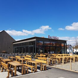 The Lago design furniture was set up in the outdoor area of the Barfüßer restaurant.